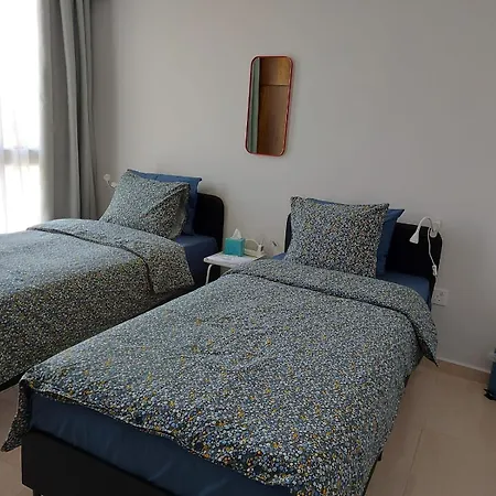 Bird's Nest, Close To Emu, In The Center Apartman Derínia